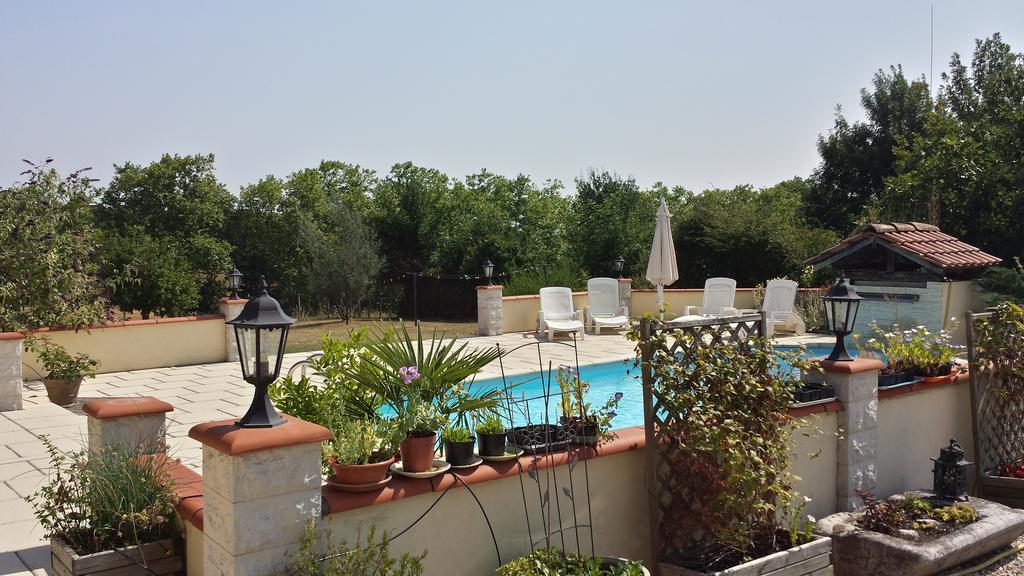 Les Tilleuls Bed & Breakfast Saint-Pe-Delbosc Luaran gambar